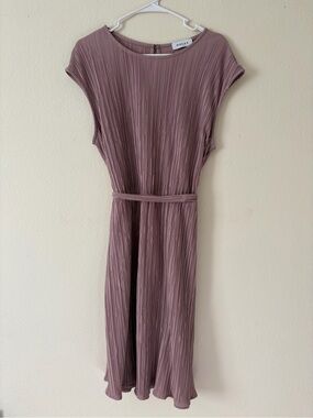 Gilli Mauve Pleated Belted Midi Dress Size 1X Women